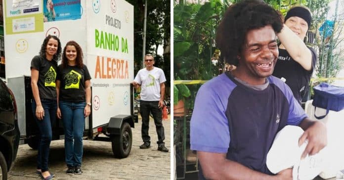 “Banho da Alegria” fornece banhos gratuitos a moradores de rua