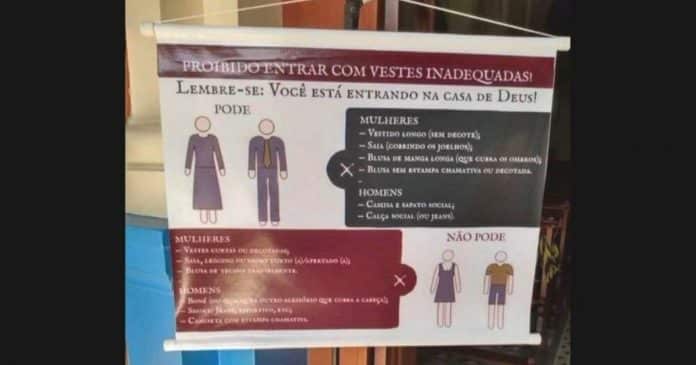 Padre é criticado por proibir fiéis de frequentar igreja com ‘roupas inadequadas’