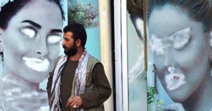 Menos liberdade às mulheres: Talibã ordena fechamento de salões de cabeleireiro e beleza no Afeganistão