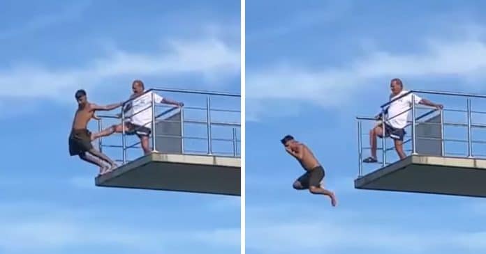 Salva-vidas chuta menino de trampolim de 10 metros para piscina depois que ele se recusa a pular