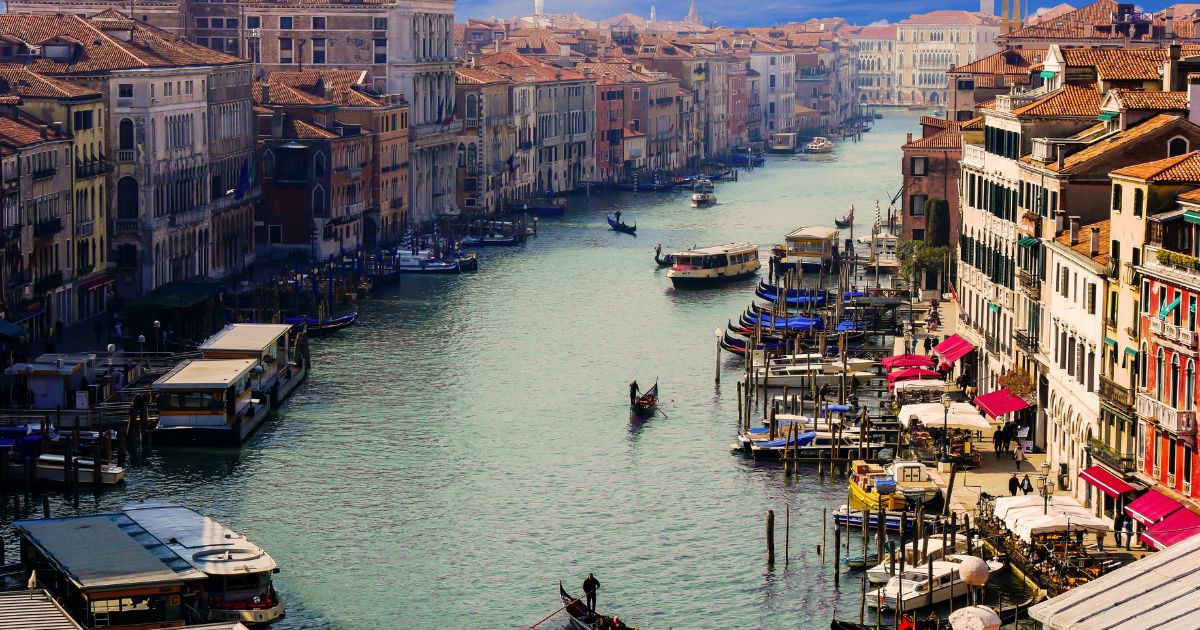sabiaspalavras.com - Entenda como os romanos construíram Veneza sobre lama e água há 15 séculos