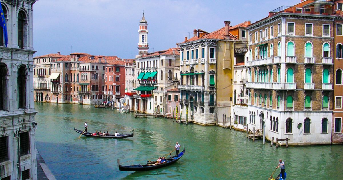 sabiaspalavras.com - Entenda como os romanos construíram Veneza sobre lama e água há 15 séculos