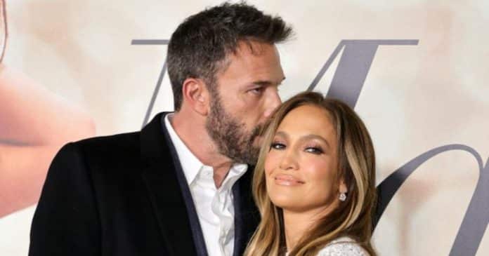 Jennifer Lopez quebra o silêncio nas redes sociais para ‘curtir’ um post sobre relacionamentos tóxicos em meio a rumores de separação de Affleck