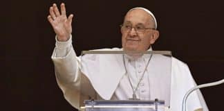 Papa Francisco afirma que ‘já existe bichice demais’ em seminários, revela imprensa italiana