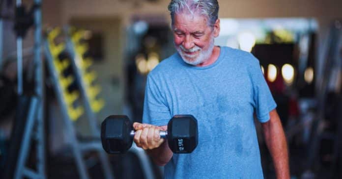 Por que focar em ganhar músculos é mais importante do que emagrecer à medida que envelhecemos?