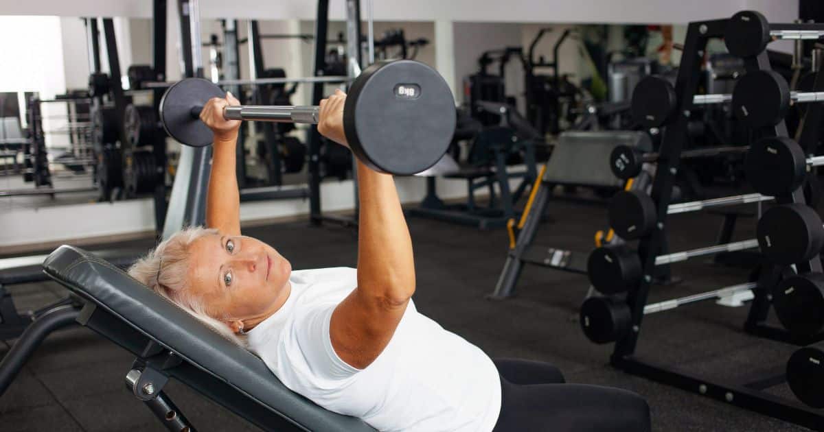 sabiaspalavras.com - Por que focar em ganhar músculos é mais importante do que emagrecer à medida que envelhecemos?