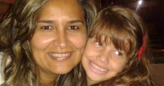 Mãe se forma investigadora e se disfarça para encontrar assassino de sua filha: “Me dediquei 100% por 7 anos”