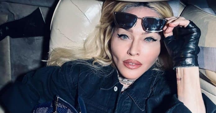 Aos 65 anos, Madonna mostra sua beleza eterna em fotos deslumbrantes sem rugas