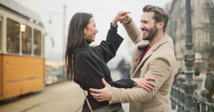 Se seu marido faz isso, você certamente ganhou na loteria do casamento