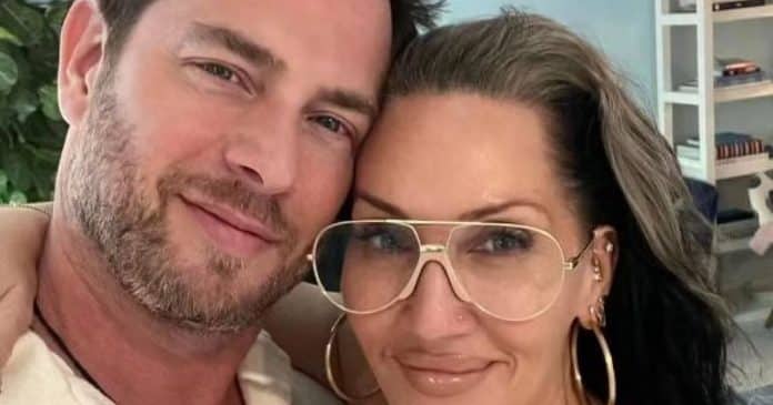 Michelle Visage revela que o segredo para 29 anos de casamento é ele ser aberto: “Transparência total”