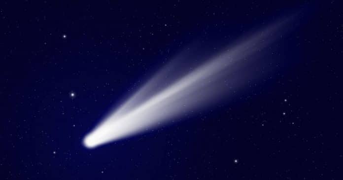 Cometa mais brilhante de 2025 estará visível HOJE: Veja como observar o fenômeno