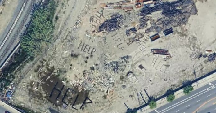 Pedidos misteriosos de “ajuda” capturados no Google Earth geram grande preocupação online